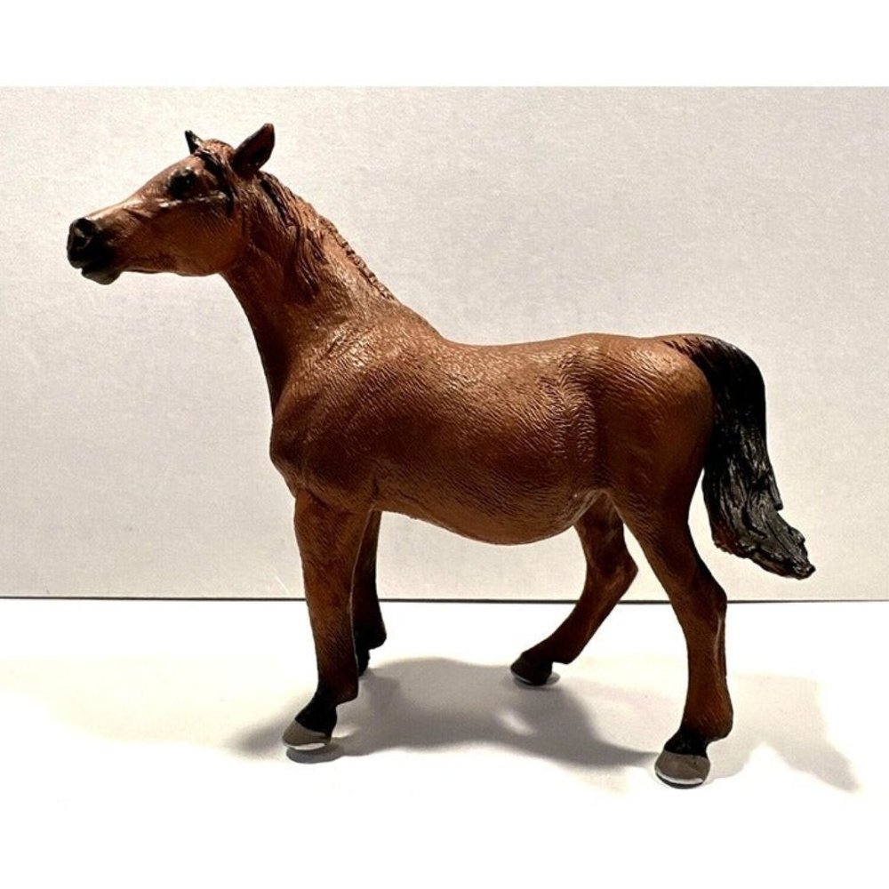 MOJO 2014 Brown Race Horse Black Tail Resin Figurine 4.5” x 4” Excellent ~ Rare